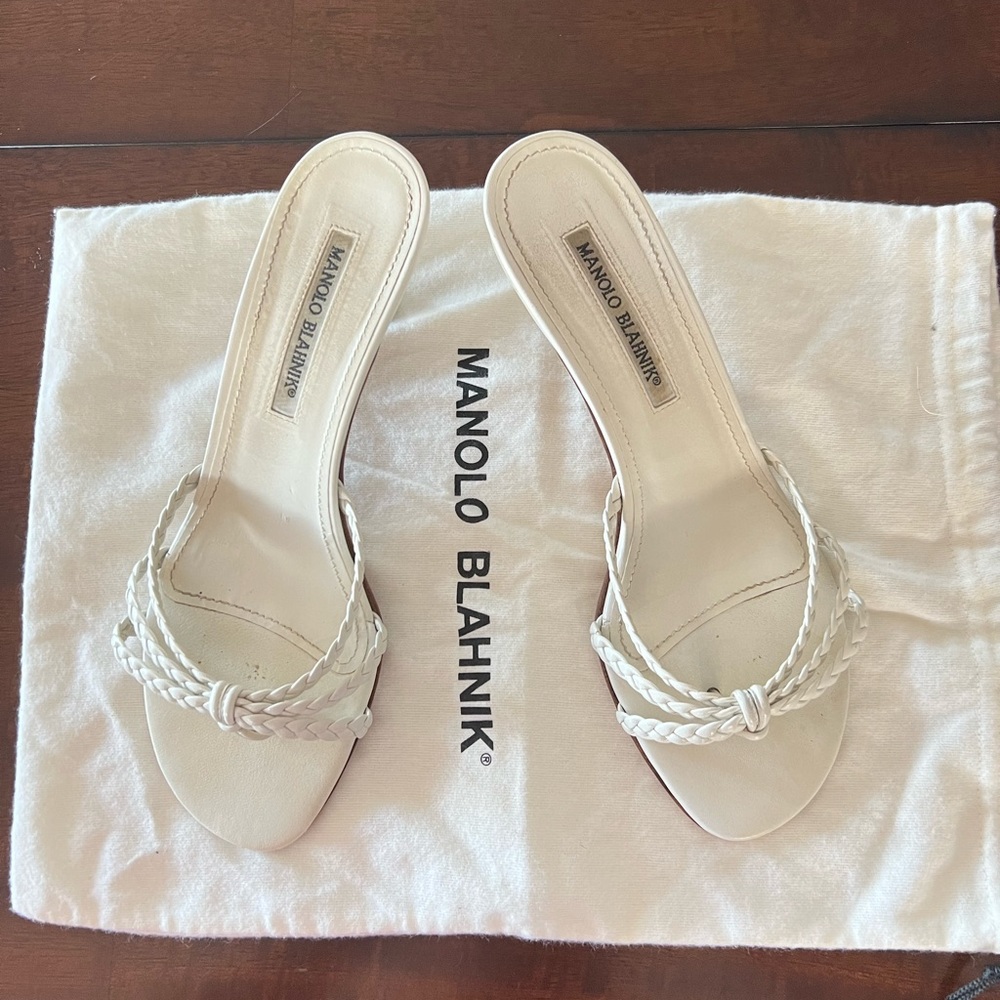 Manolo Blahnik 7 1/2 white thong sandal heels.